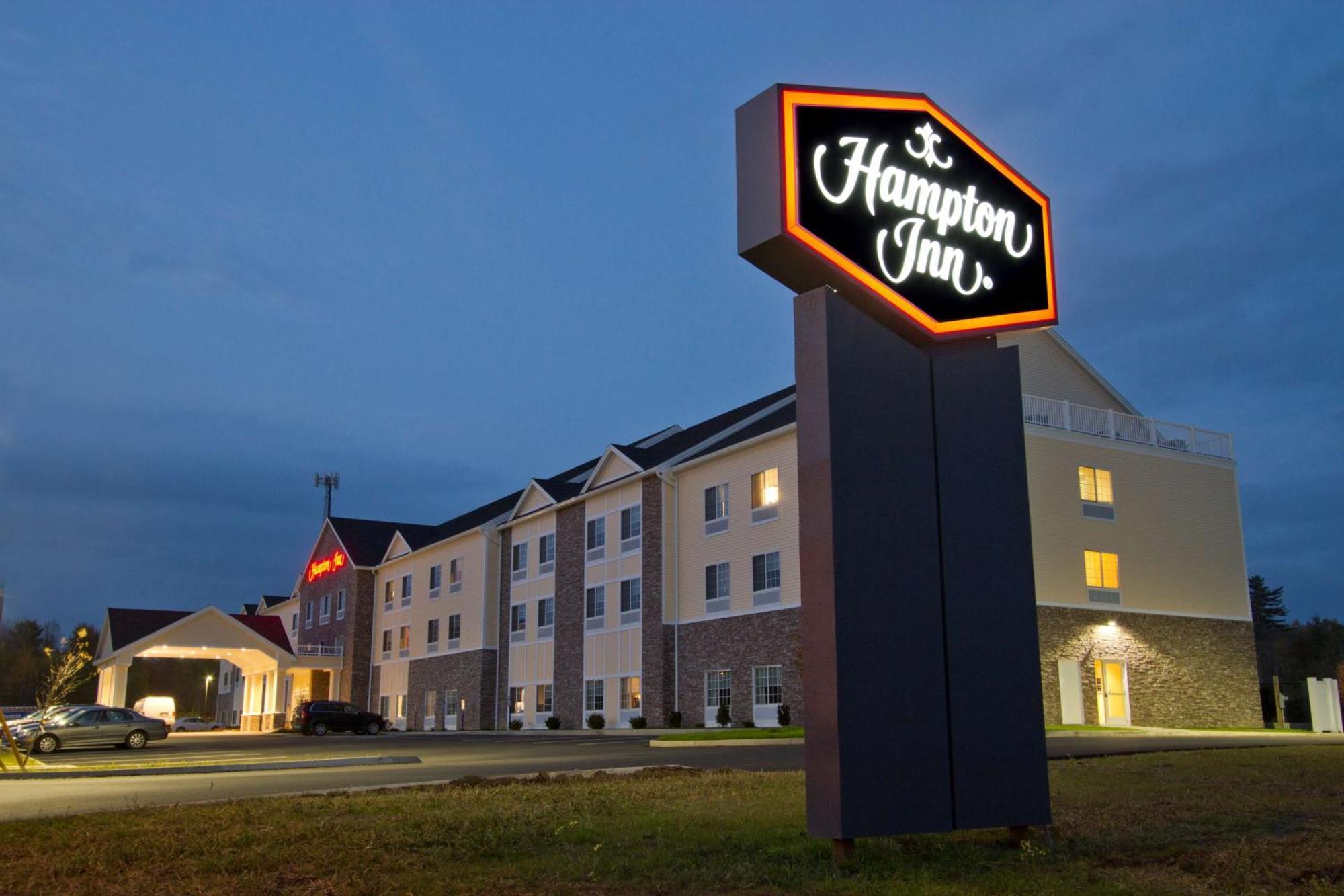 Hampton Inn Bangor Exterior photo